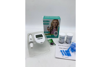 Глюкометр Blood Glucose Meter с тест-полоски и ланцетами Model3 JHBGM001A