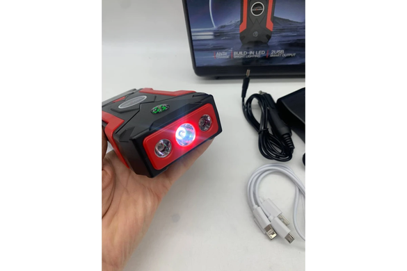 Автомобильное пуско-зарядное устройство Jumpstarter Power Bank Model 3